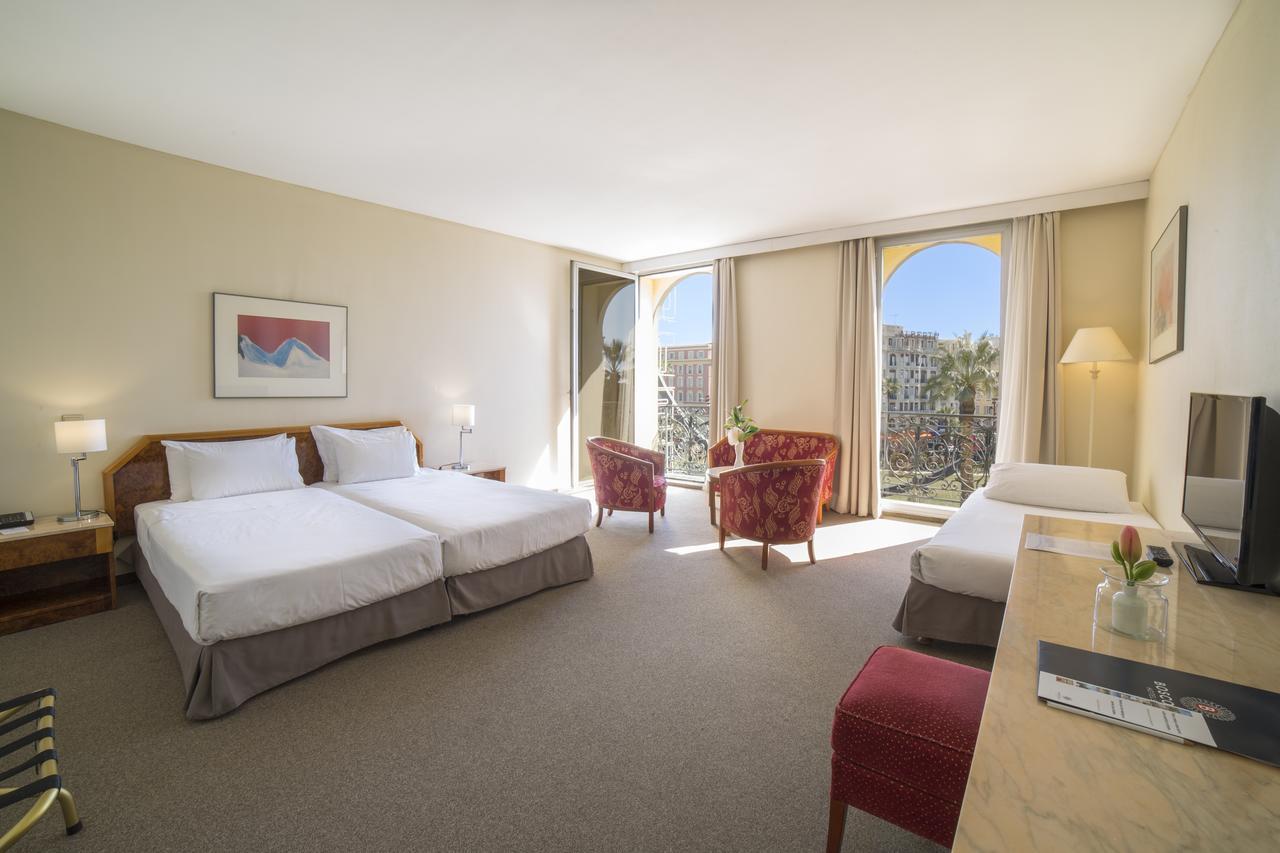 โรงแรมอนันตรา พลาซา ไนซ์ นีซ ภายนอก รูปภาพ A room at the hotel